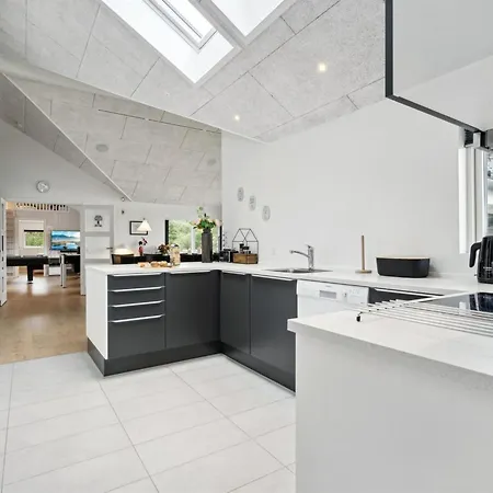 Amai - 4-5km From The Sea By Interhome
